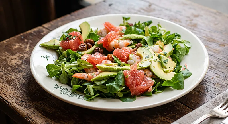 Crevettes, avocat, pamplemousse