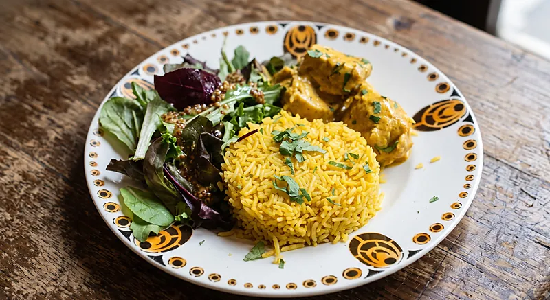 Curry de poulet, riz biryani
